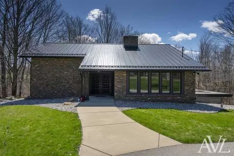 3086 Leonard, Marne, MI 49435