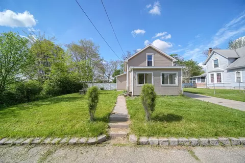 1702 Teneyck, Jackson, MI 49203