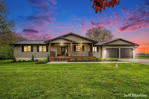 1840 E David, Ionia, MI 48846