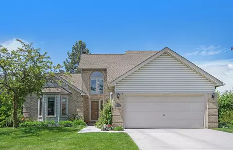 1323 Wedgewood, Saline, MI 48176