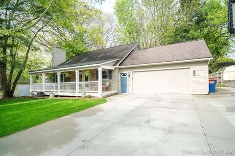 62 S 168th, Holland, MI 49424