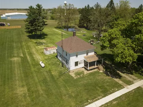402 W W Ctr, Waldron, MI 49288