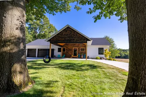 12640 Bucs, Grand Haven, MI 49417