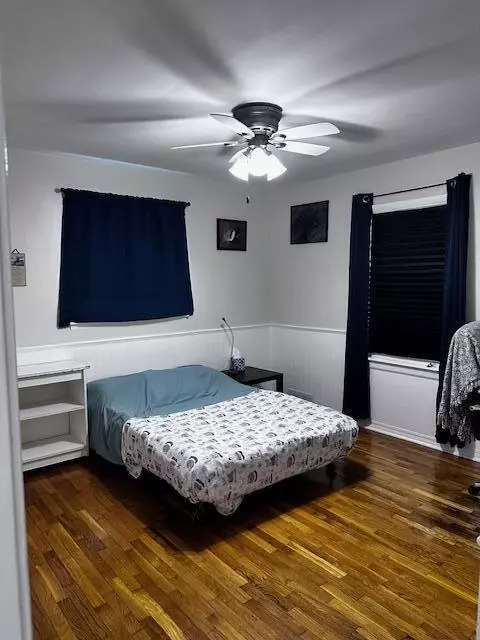Bedroom - 921 Mitchell, Lansing, MI 48917 photo 2 of 3
