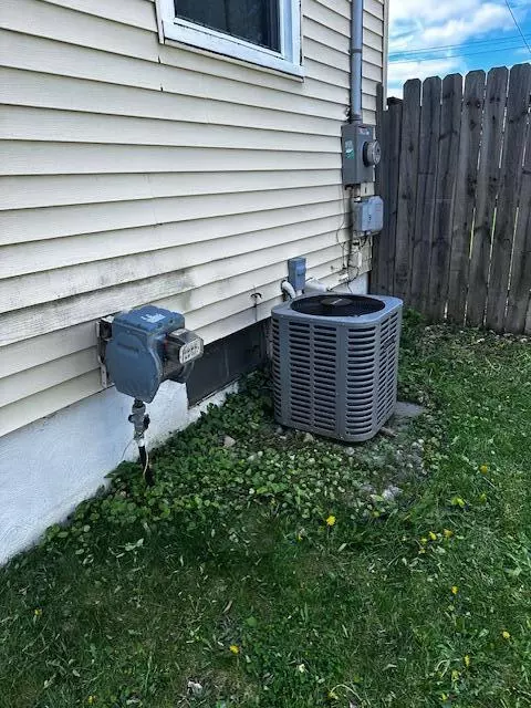 Exterior - 921 Mitchell, Lansing, MI 48917 photo 7 of 7