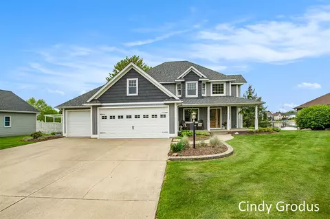 971 Sand Lk, Zeeland, MI 49464
