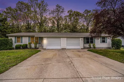 152551525 Millhouse, Grand Haven, MI 49417
