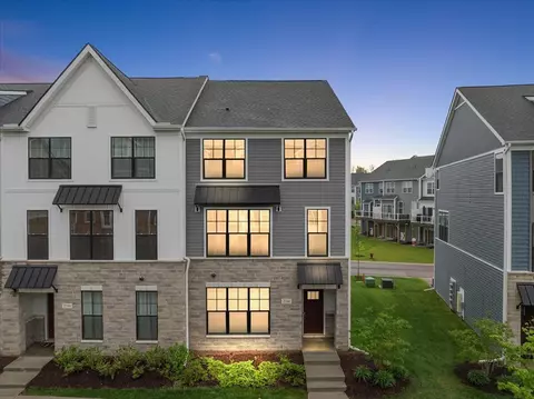 2746 S Spurway, Ann Arbor, MI 48105