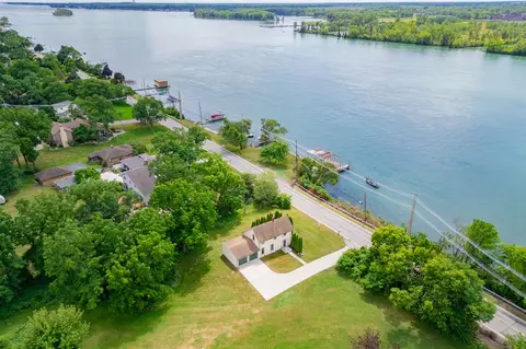 25653 W W Riv, Grosse Ile, MI 48138 photo 25