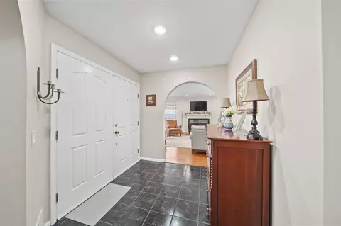Entry Way - 676 Stonecrest, Adrian, MI 49221 photo 2 of 5