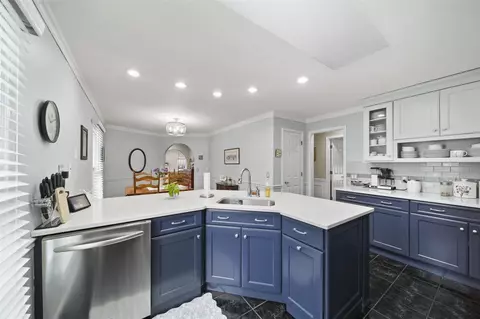 Kitchen - 676 Stonecrest, Adrian, MI 49221 photo 3 of 4