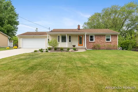 8353 Chesterton, Byron Center, MI 49315