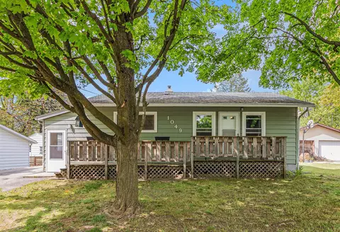 1049 Darwood, Kalamazoo, MI 49004