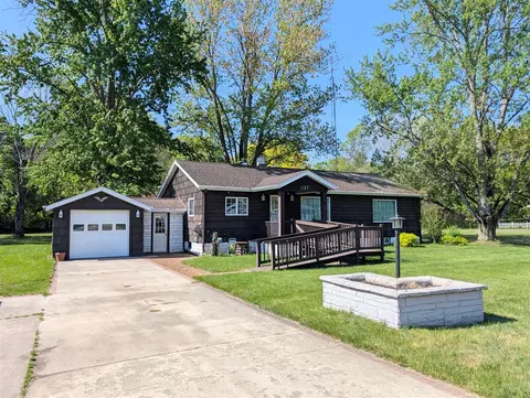 617 W High, Bangor, MI 49013