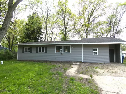1158 Mcintosh, Benton Harbor, MI 49022