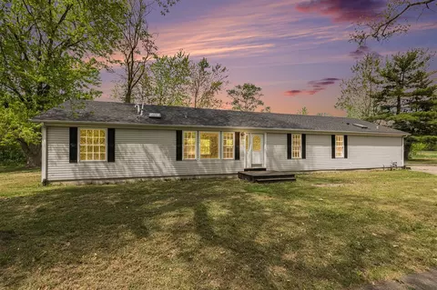 9247 Holden, Baroda, MI 49101