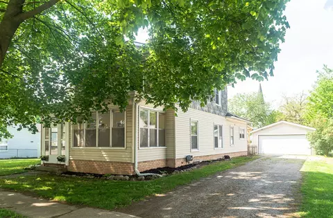 222 W Michigan, Clinton, MI 49236