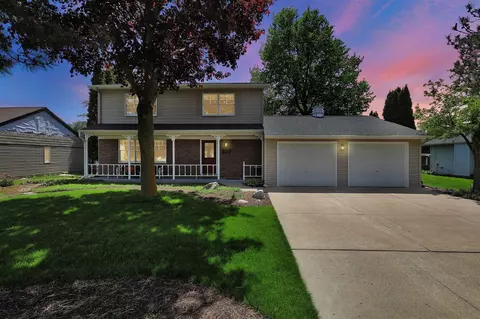 811 Ionia, Portland, MI 48875