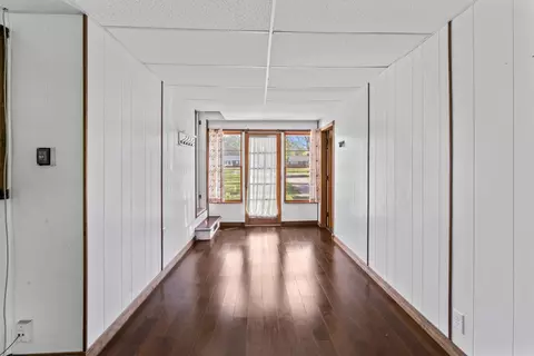 Entry Way - 1508 Flushing, Flushing, MI 48433 photo 2 of 2