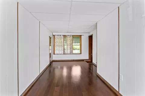 Entry Way - 1508 Flushing, Flushing, MI 48433 photo 1 of 2