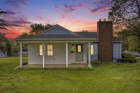 824 N Battle, Creek, MI 49017