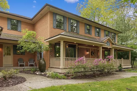 326 Greentree, Ada, MI 49301