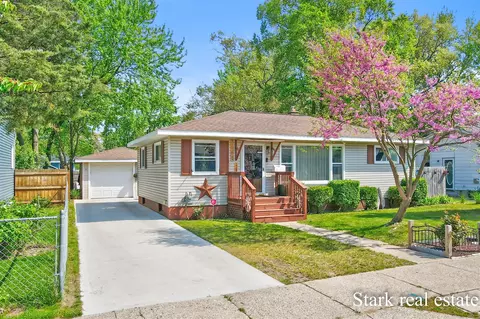 1262 Aurora, Muskegon, MI 49442