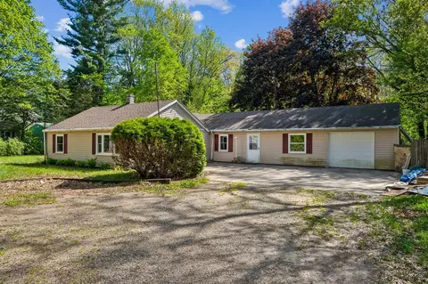 7731 S 8th, Kalamazoo, MI 49009