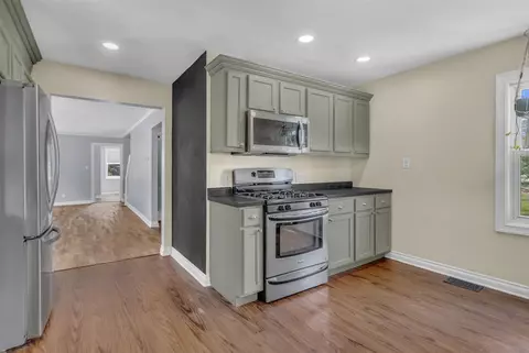 338 Marion, Jackson, MI 49203 photo 7