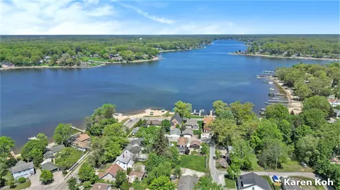 View/Area - 521 E Savidge, Spring Lake, MI 49456 photo 3 of 3
