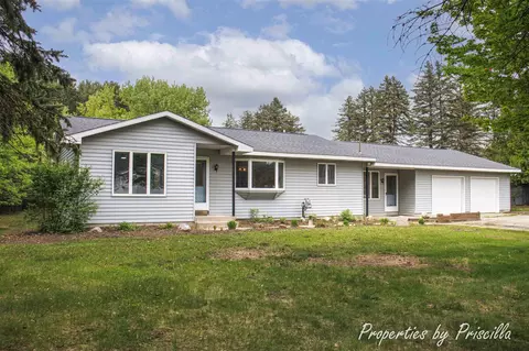315 Hayes, Comstock Park, MI 49321