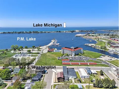929 S Washington, Ludington, MI 49431