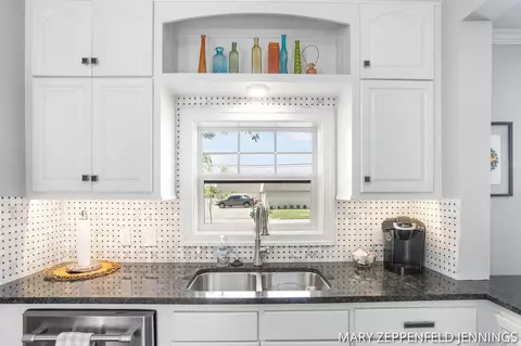 Kitchen - 204 Dixie, Spring Lake, MI 49456 photo 2 of 4
