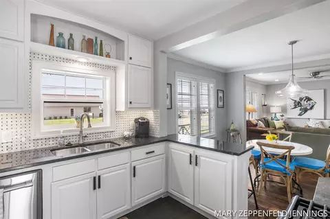 Kitchen - 204 Dixie, Spring Lake, MI 49456 photo 3 of 4