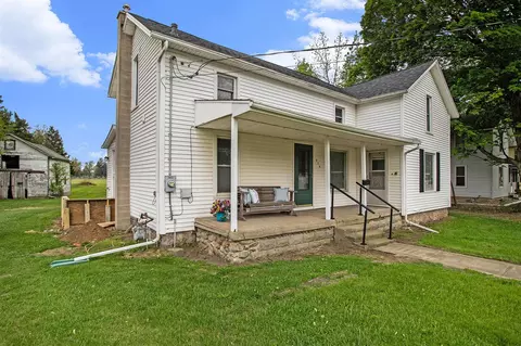 Exterior - 634 E Chicago, Bronson, MI 49028 photo 5 of 6