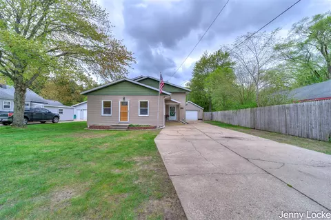 608 Porter, Norton Shores, MI 49441