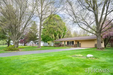 706 Ponderosa, Grand Rapids, MI 49544