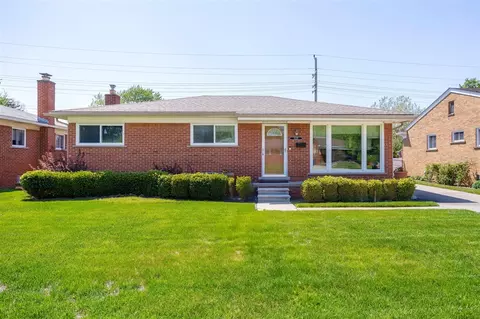 6025 Cambourne, Dearborn Heights, MI 48127