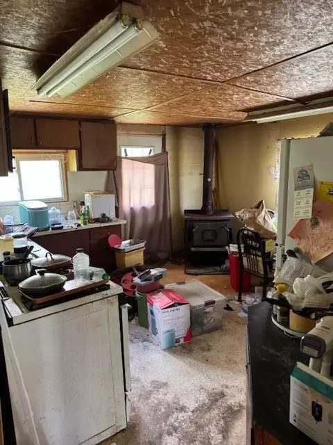 Kitchen - 4203 155th, Hersey, MI 49639 photo 1 of 2