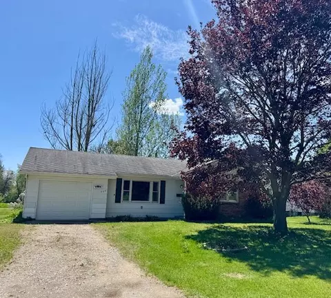 525 W Upton, Reed City, MI 49677