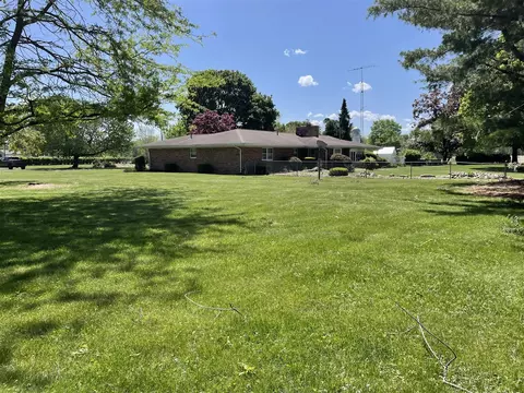 Exterior - 1120 Marshall, Tekonsha, MI 49092 photo 13 of 15