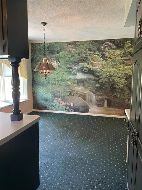 Dining - 1120 Marshall, Tekonsha, MI 49092 photo 1 of 1