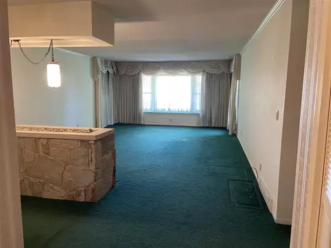 Living - 1120 Marshall, Tekonsha, MI 49092 photo 1 of 7