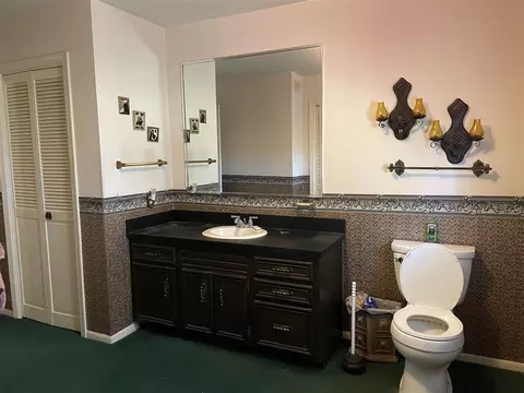 Bath - 1120 Marshall, Tekonsha, MI 49092 photo 1 of 7