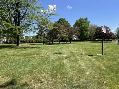 Exterior - 1120 Marshall, Tekonsha, MI 49092 photo 12 of 15
