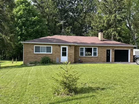 318 E Cass, Bangor, MI 49013