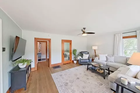 Living - 29045 Van Riper, Flat Rock, MI 48134 photo 2 of 6
