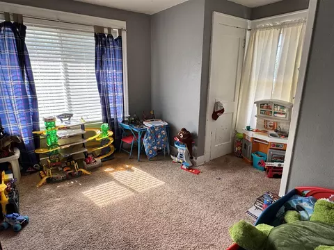 Bedroom - 109 Park Pl E, Adrian, MI 49221 photo 1 of 3