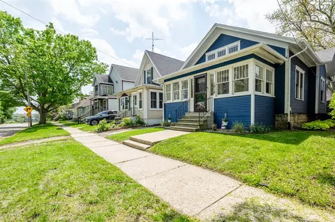 1018 Market, Saint Joseph, MI 49085