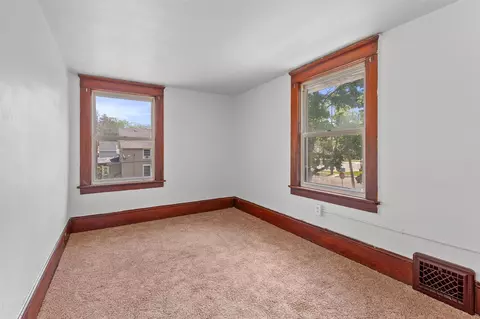 Bedroom - 604 Edgewood, Jackson, MI 49202 photo 5 of 8